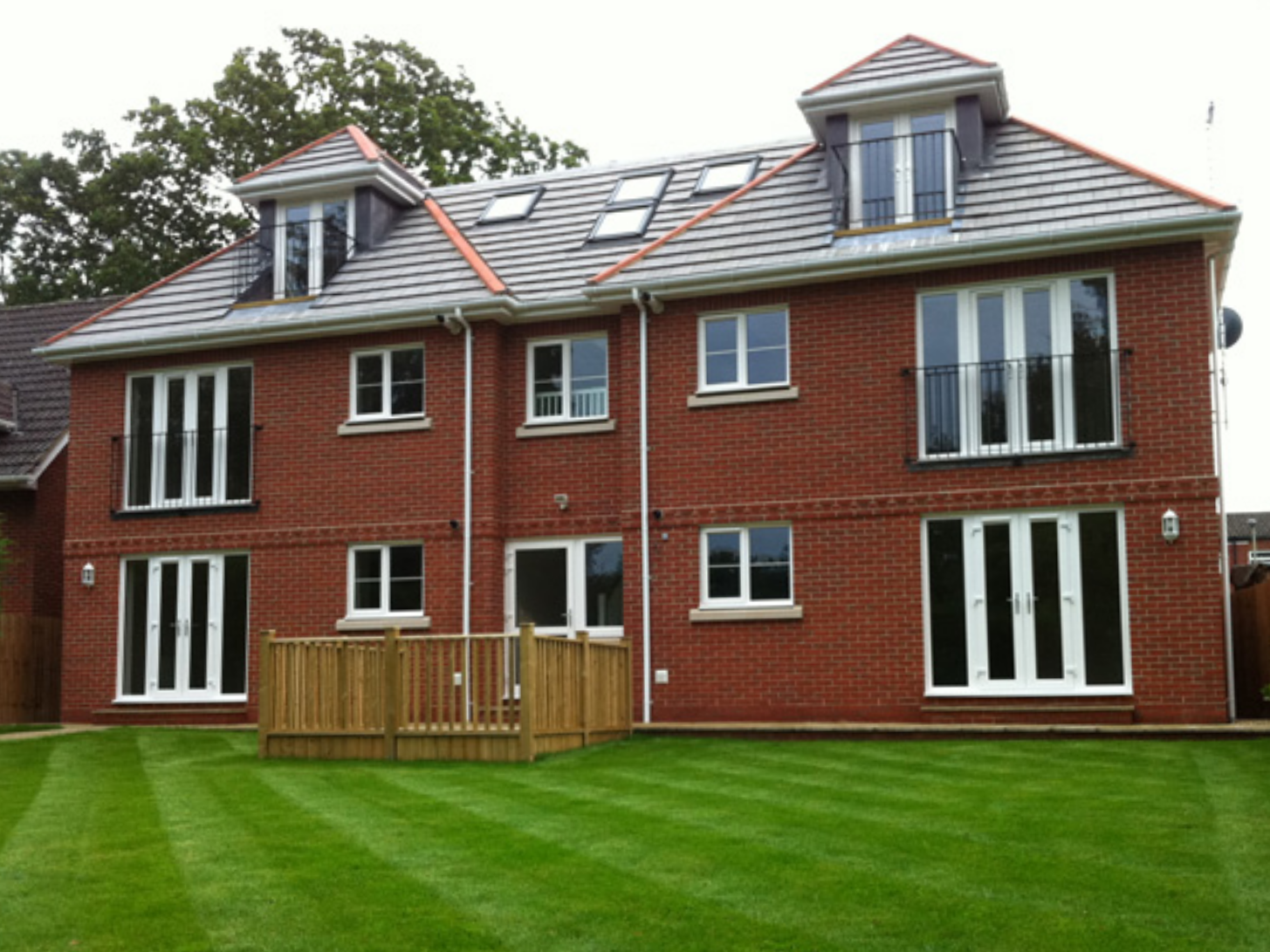 New build homes in surrey